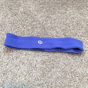Lulu Lemon Headband.